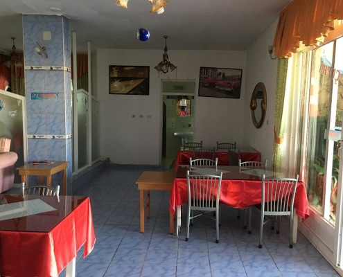 DUR AK RESTAURANT 4