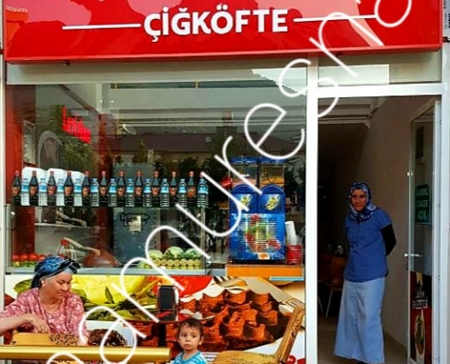 LEZİZHAN ÇİĞ KÖFTE 1 2