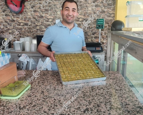 DAMAK KUNEFE BAKLAVA SALONU 6