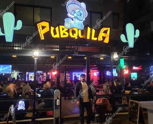 PUBQUILA MEXICAN PUB BISRO 12