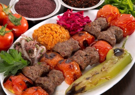 DEFNE KEBAP SALONU