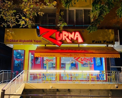 ZURNA FAST FOOD 8